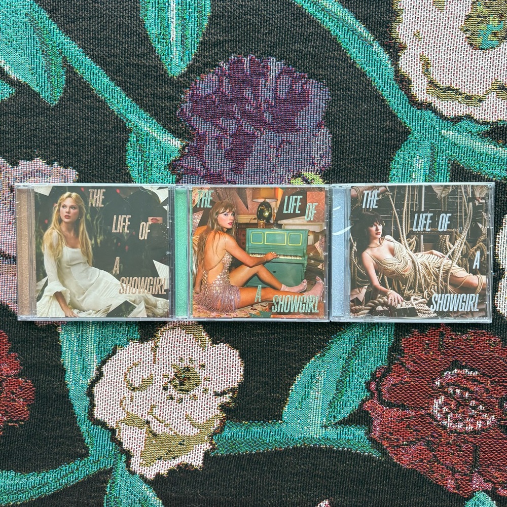 Deluxe Acoustic CD Bundle - Taylor Swift The Life of a Showgirl